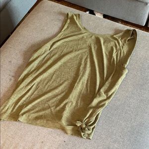 Old Navy tank size XL